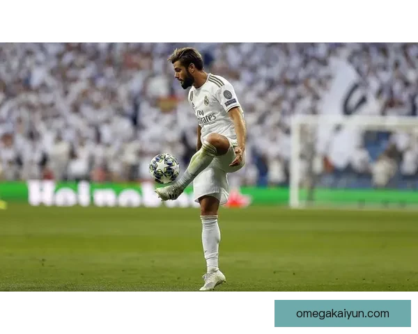 纳乔在赛季中表现稳健,成为球队后防线的重要支柱。 纳乔在赛季中表现稳健,成为球队后防线的重要支柱。