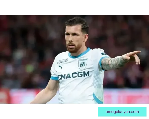 霍伊别尔的比赛影响力逐渐显现，表现稳健的状态引起关注